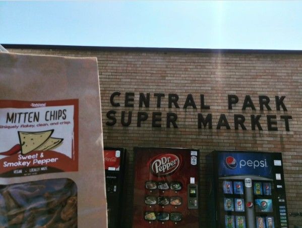 Mitten Chips at Central Park Market in Holland